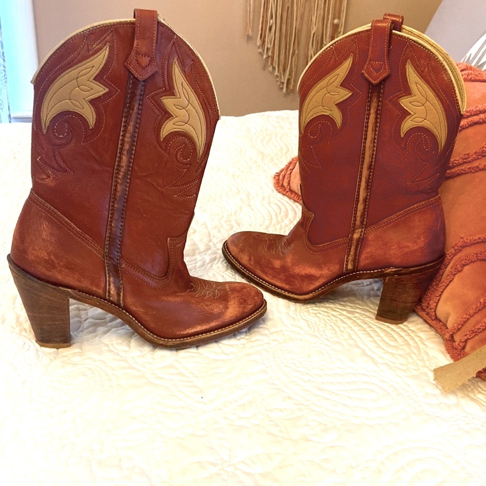 Vintage Distressed ACME Redish Heeled Boots with Tan Accents